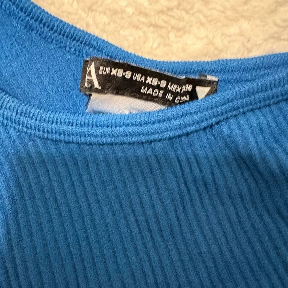 Blue Ribbed Tank Top - Picture 2 of 3